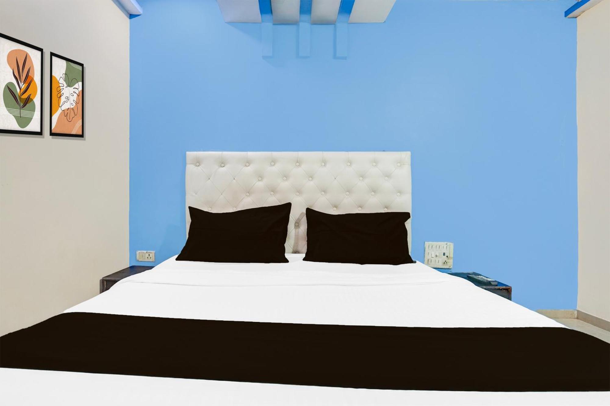 Hotel O The Om Sai Residency 뭄바이 외부 사진