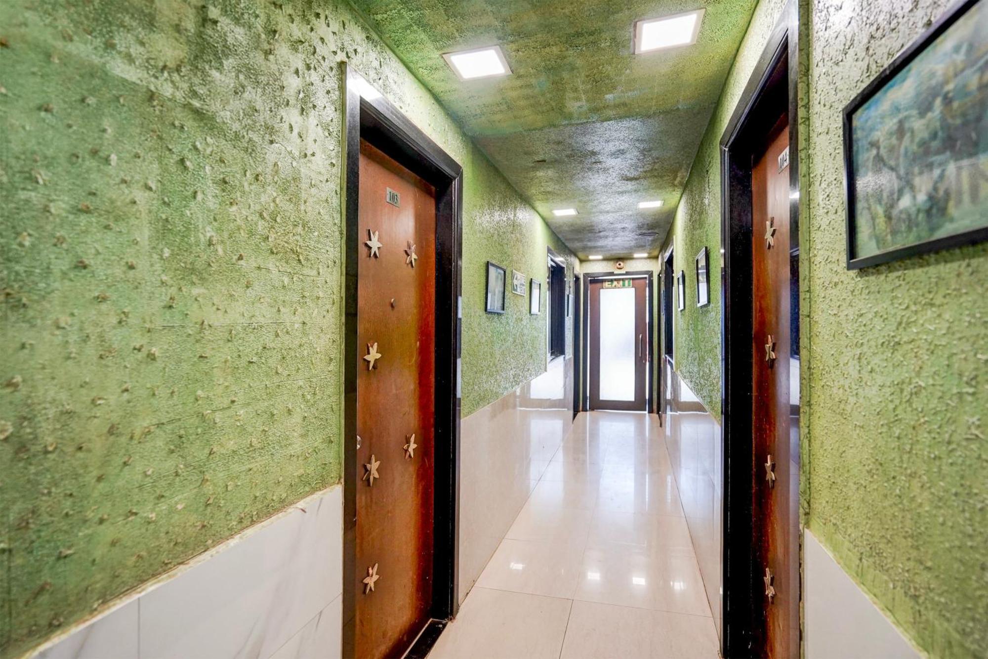Hotel O The Om Sai Residency 뭄바이 외부 사진